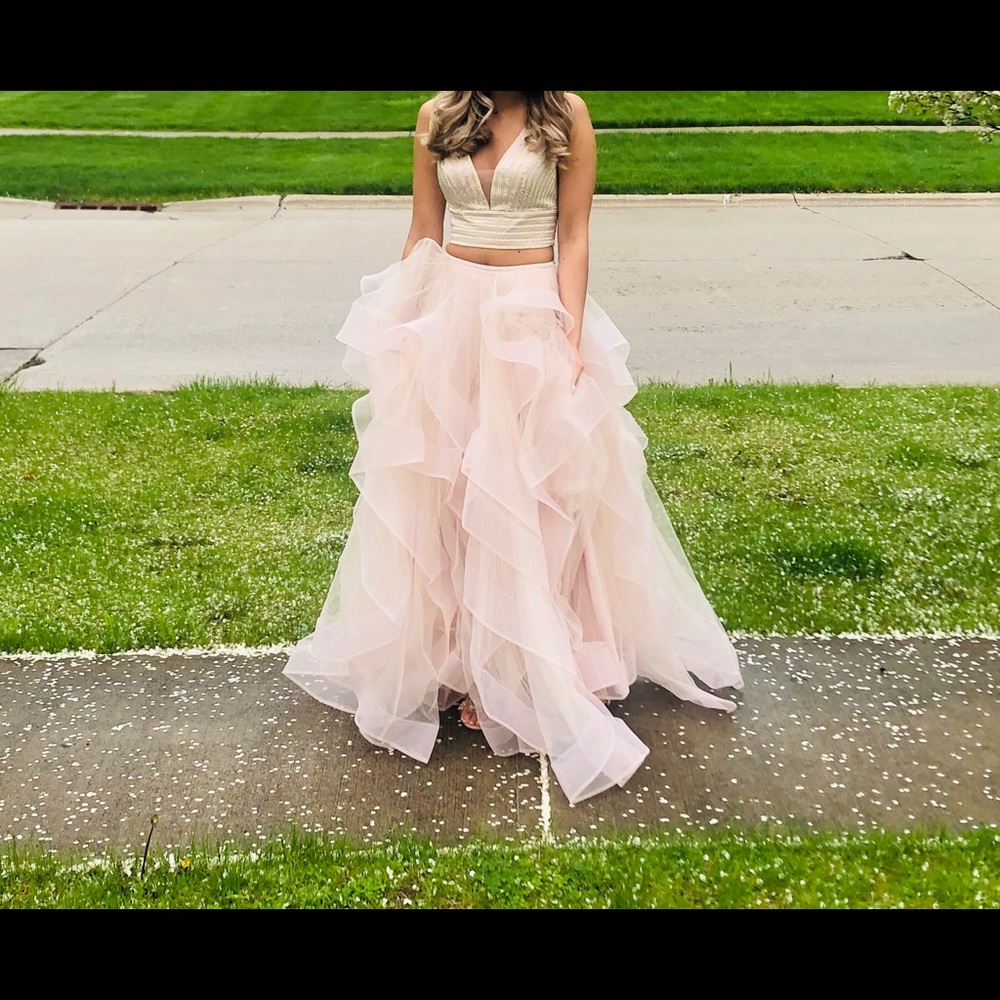 Prom dress - Picture 4 of 4
